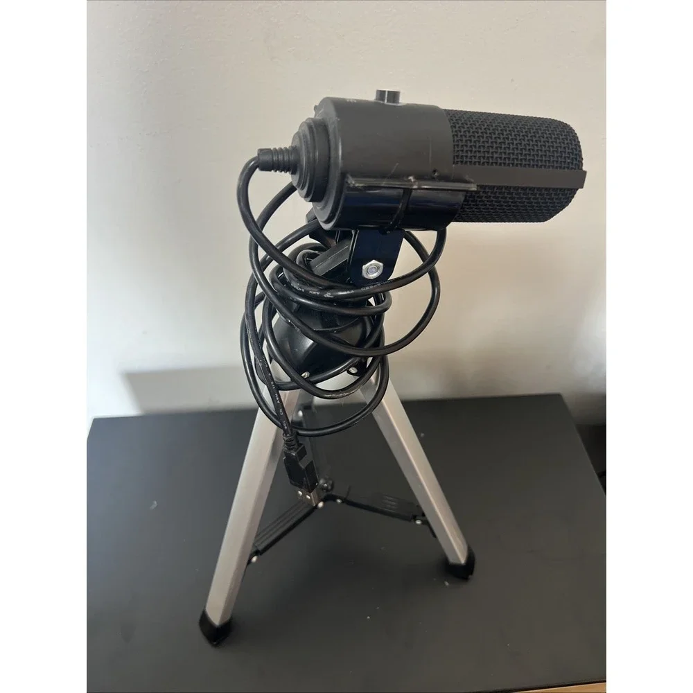 Fifine Microphone With Support